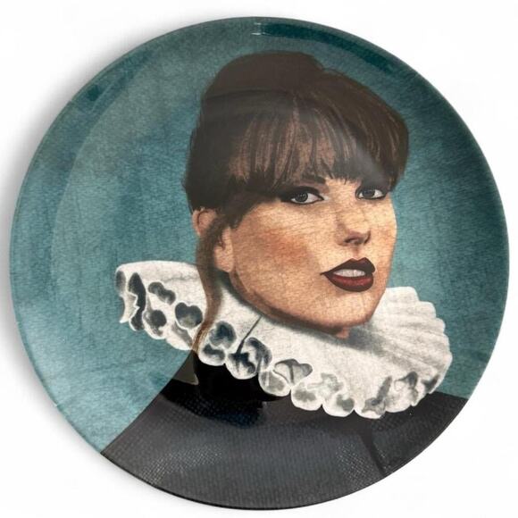 ART WOW Renaissance Portrait of Taylor Swift by AbiGoLucky on Plate With Stand - Picture 2 of 3